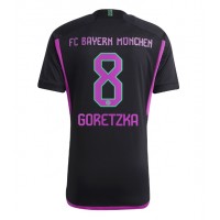 Bayern Munich Leon Goretzka #8 Vonkajší futbalový dres 2023-24 Krátky Rukáv